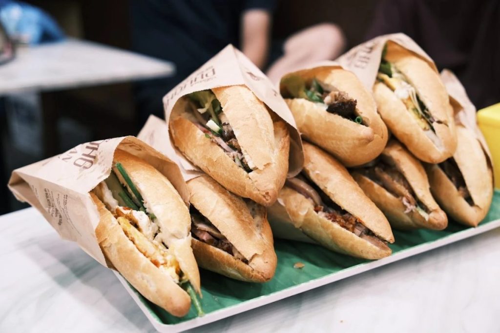 Bánh Mì Phượng - Ăn trưa Quảng Nam