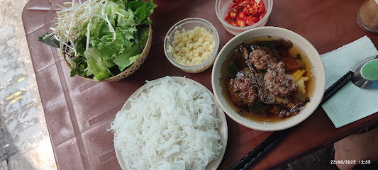 Bún chả Bà Hiếu- ăn sáng Bắc Giang