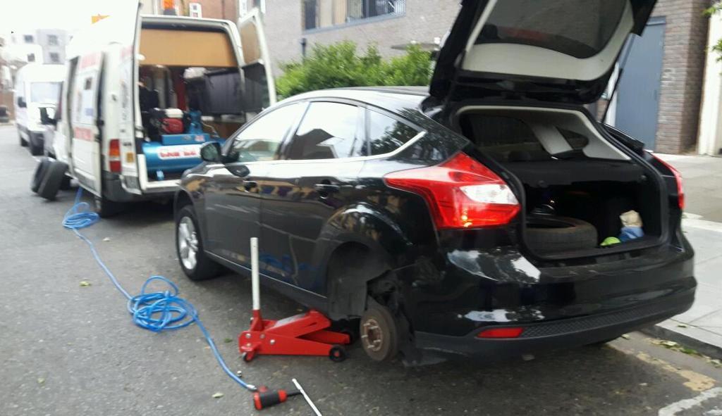 CỨU HỘ LỐP LAM PHƯƠNG - Cứu hộ xe ôtô Phúc Yên