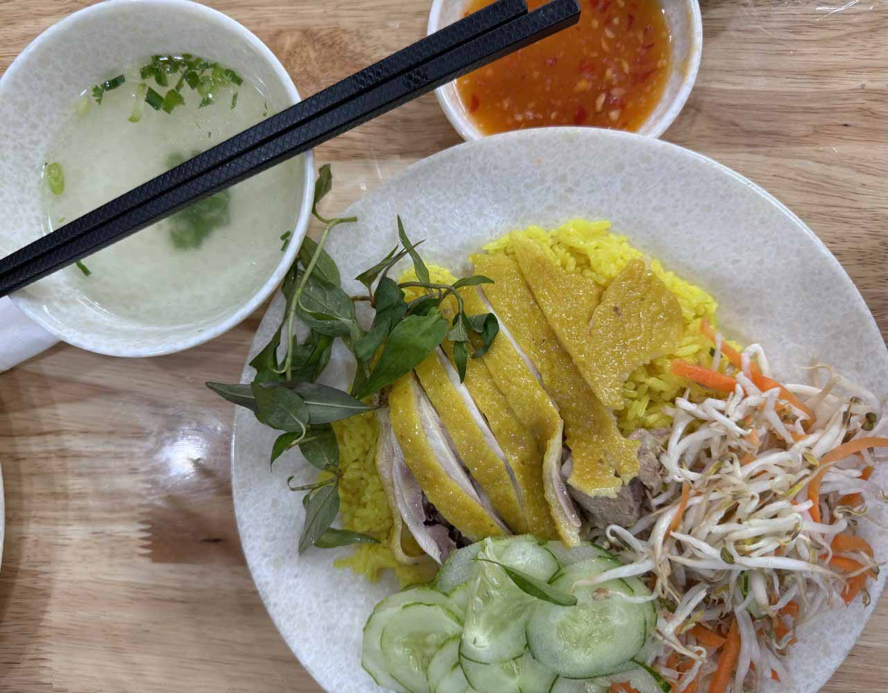 Cơm gà Phú Yên - Ăn sáng Phú Yên