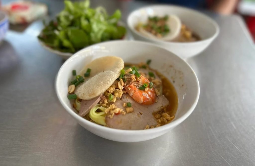 Mì Quảng Ông Hai - Mr. Hai Noodles - Ăn sáng Quảng Nam