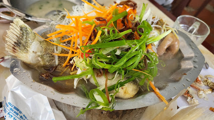 Nhà hàng HẢI SẢN Đầm Nại- ăn trưa Ninh Thuận