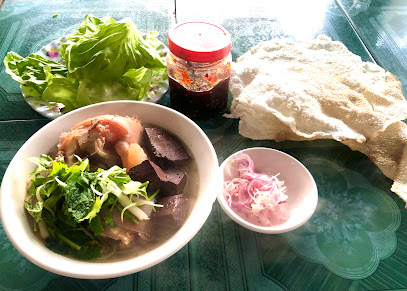 Quán Bún Bò Giò Cô Tuyết- ăn tối Quảng Ngãi