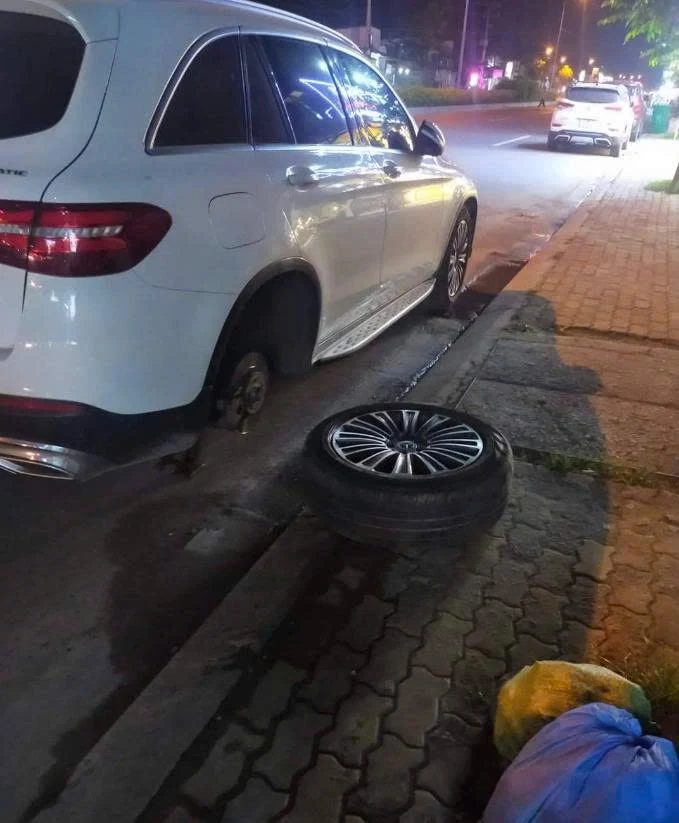 Vá lốp lưu động Anh Tân - Cứu Hộ Xe Ô Tô Cam Ranh
