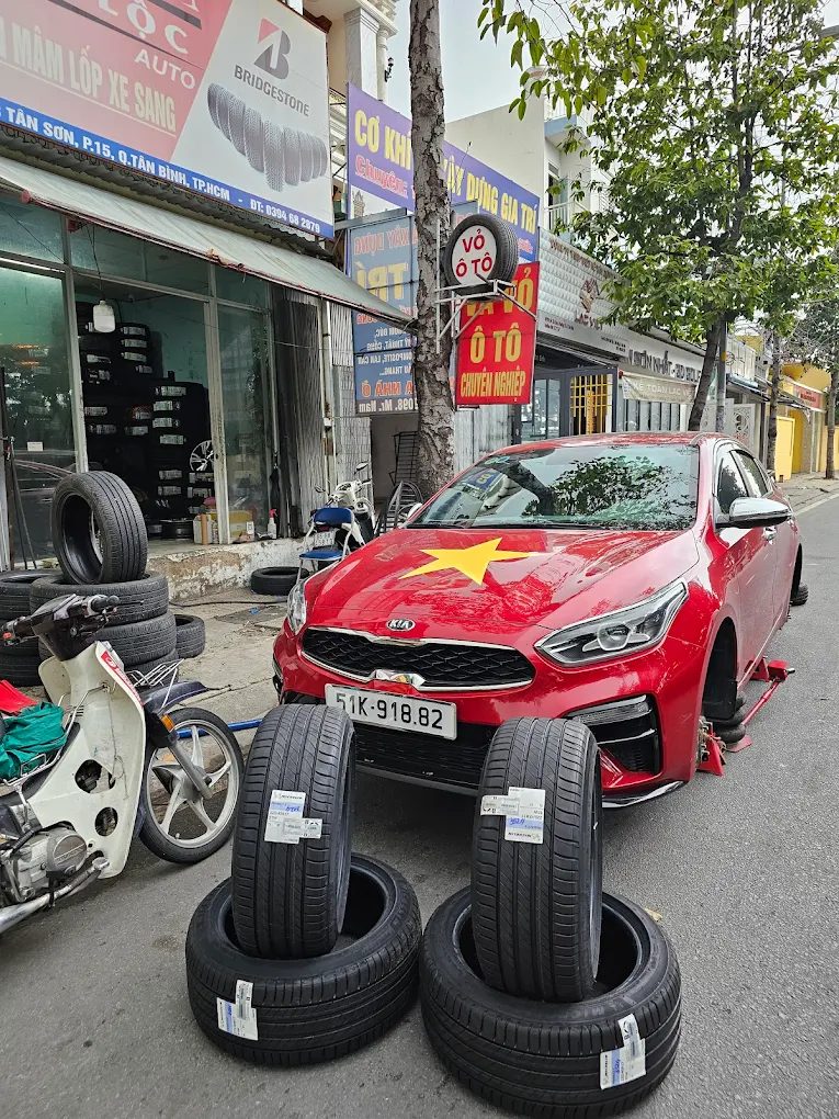 Vá vỏ ô tô lưu động - Cứu Hộ Xe ÔTô Tân Bình