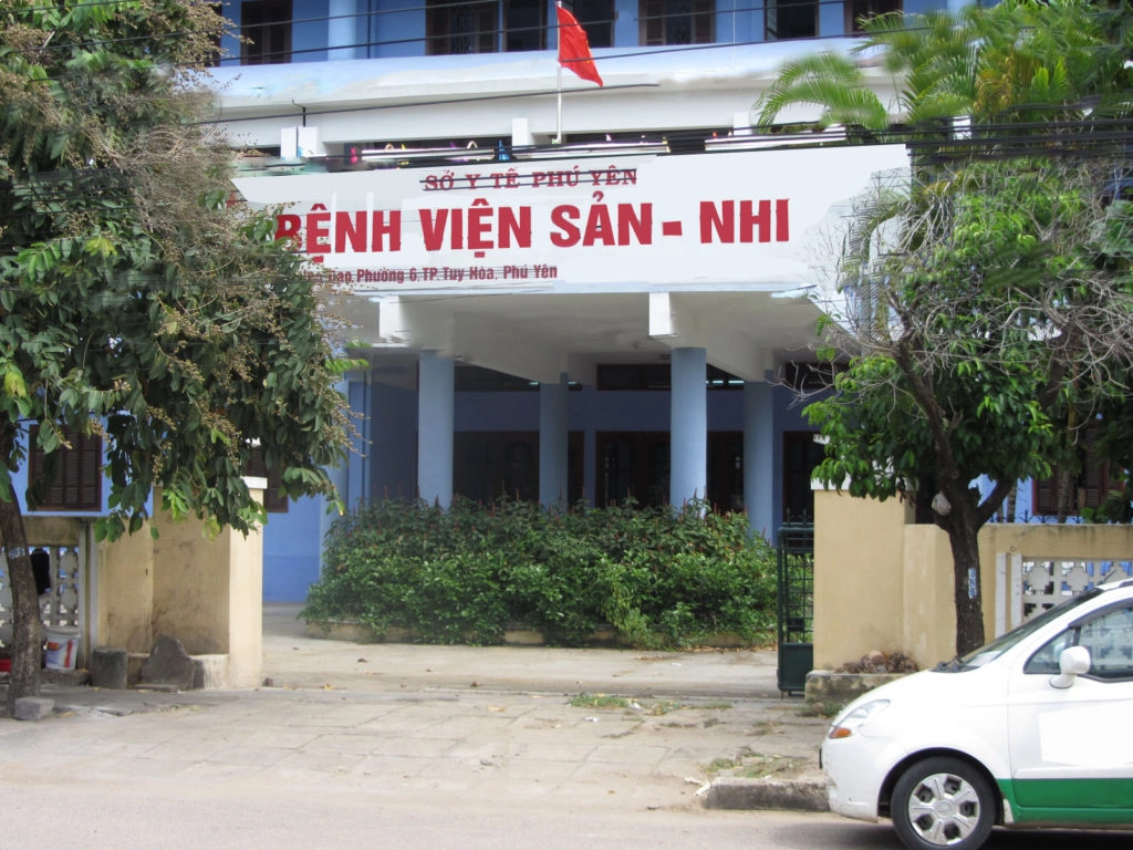 Bệnh viện Sản Nhi Phú Yên - Xe cấp cứu Tuy Hoà