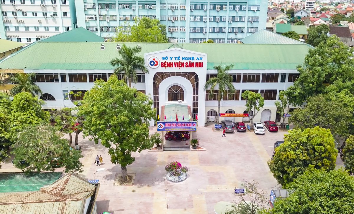 Bệnh viện Sản Nhi Nghệ An - Xe cấp cứu Vinh