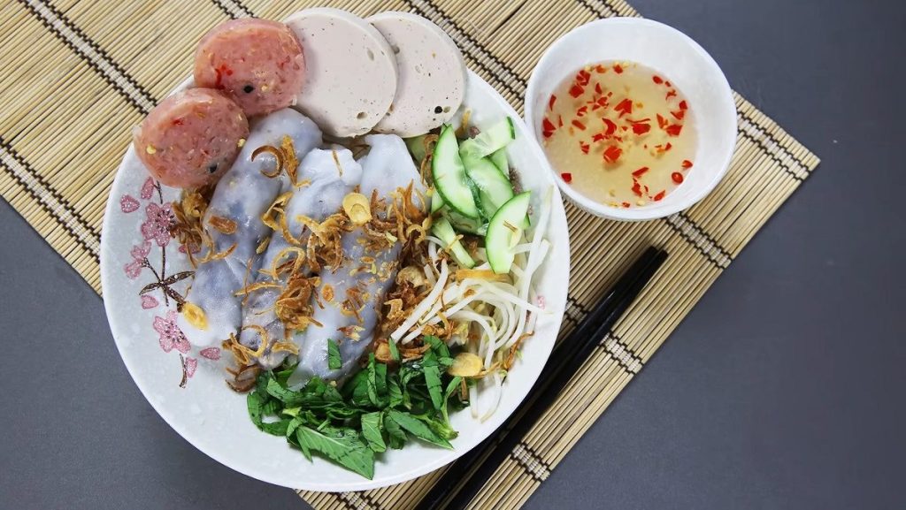 Bánh cuốn nóng - ăn trưa Đồng Nai