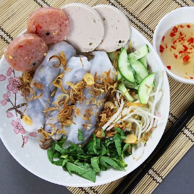 Bánh cuốn nóng Rạch Giá - Ăn sáng Kiên Giang