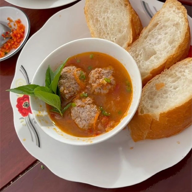 Bánh mì xíu mại Kiên Giang - Ăn sáng Kiên Giang