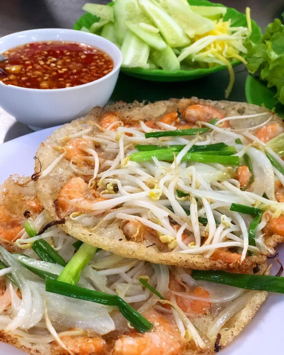 Bánh xèo hải sản - Ăn trưa Phú Yên