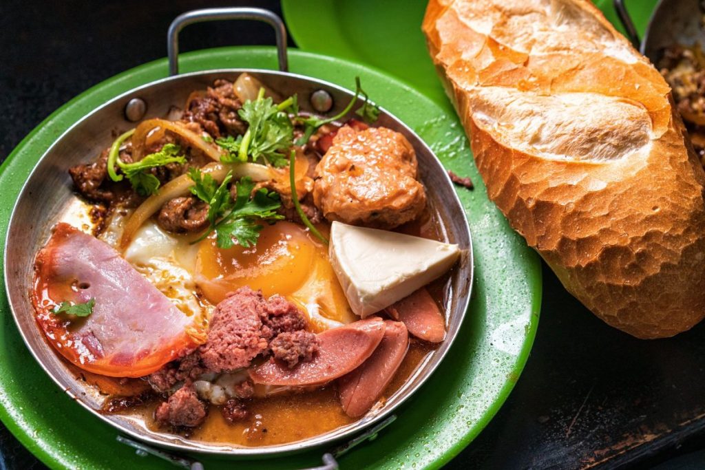 Bánh mì chảo - ăn sáng Đồng Nai