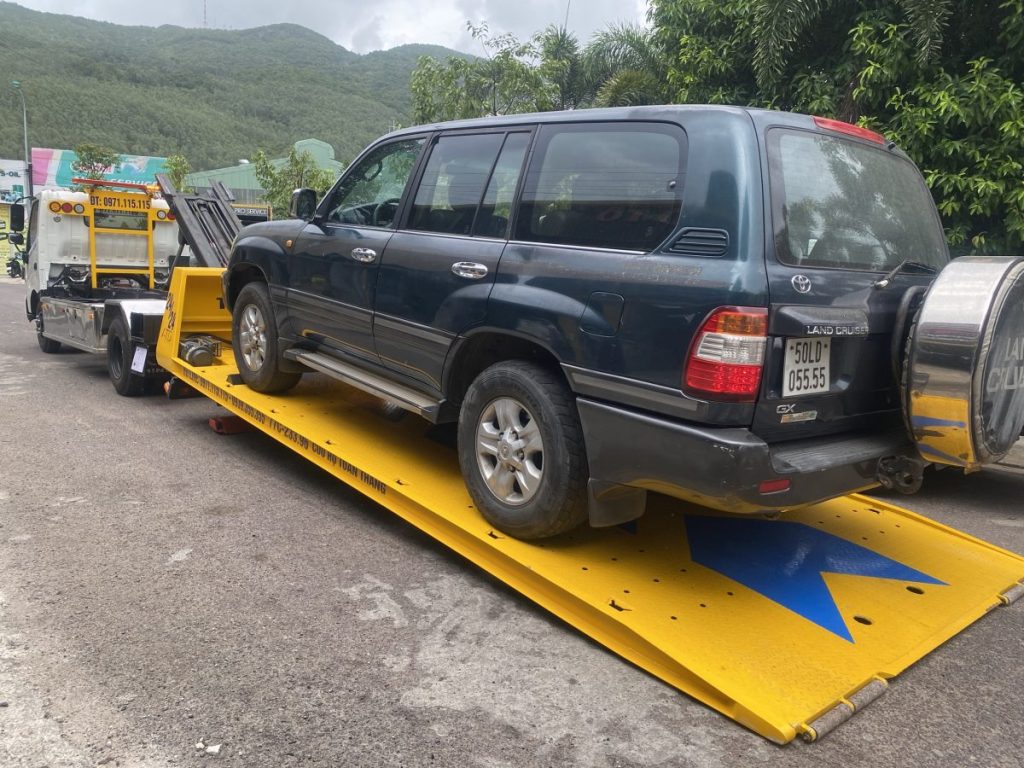 Tân Uyên – TOP 7+ Cứu Hộ Xe Ô Tô Tân Uyên 24/7 Uy Tín 1 Garage Ô Tô Lê Hùng - Cứu hộ xe ô tô Tân Uyên