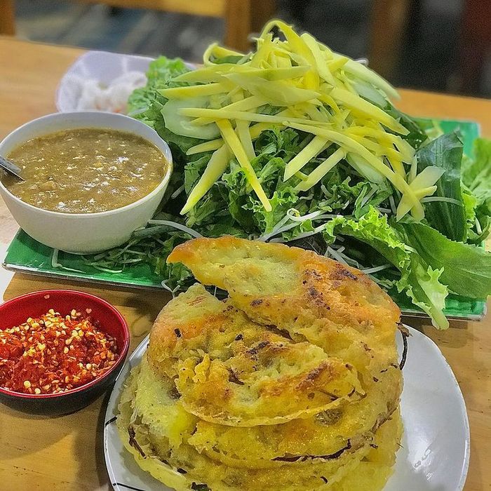Quán Bánh Xèo Cô Nguyệt - Ăn tối Gò Vấp