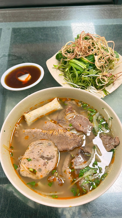Bún Bò Huế Nhân Trí- ăn trưa Tân An