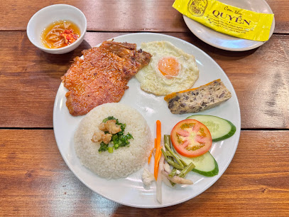 Cơm Tấm Quyền- ăn trua Thủ Dầu Một