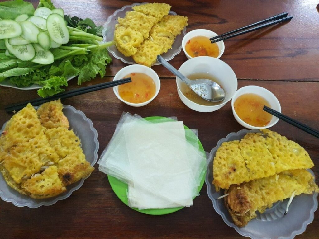 Bánh xèo - Ăn trưa Hà Tiên